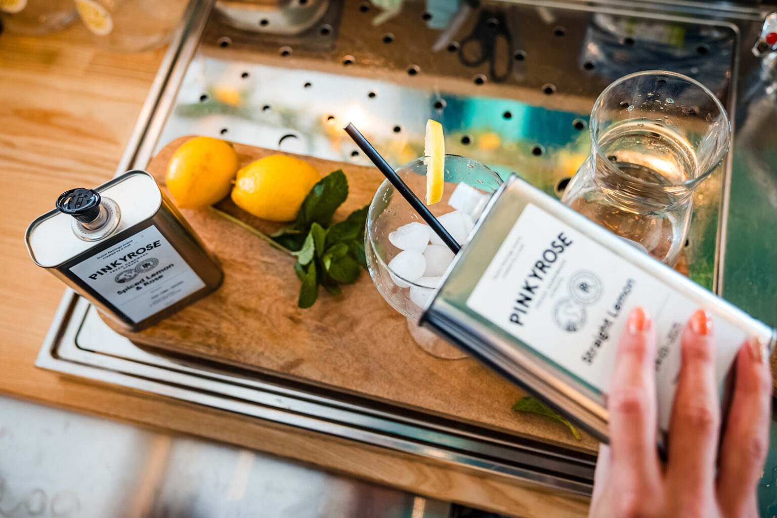 Cocktail bar met PinkyRose gin